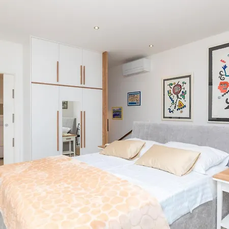 Unique Galerija Sutivan, Brac -pool & Sauna