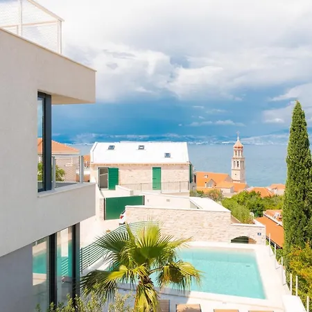 Unique Galerija Sutivan, Brac -pool & Sauna Villa *