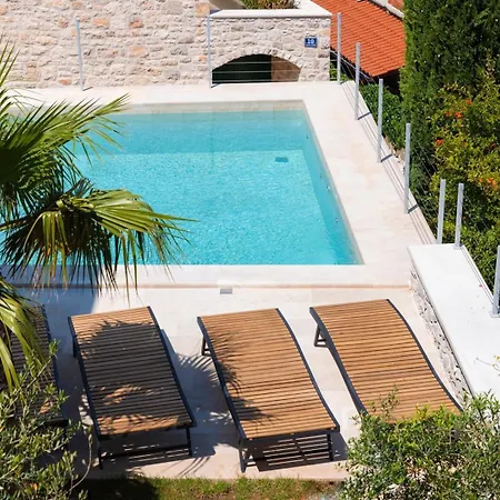 Unique Galerija Sutivan, Brac -pool & Sauna * Sutivan